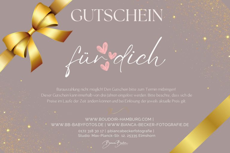 Geschenkgutschein in beige mit einer goldenen Schleifen und drei Herzchen.